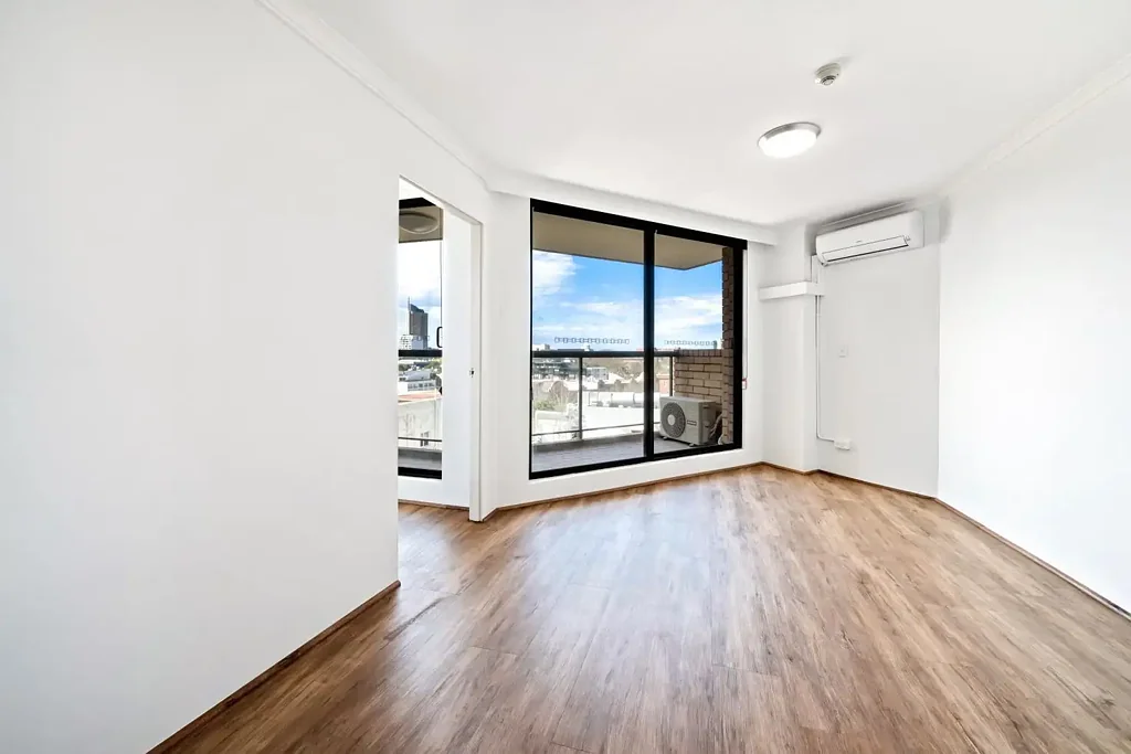 STYLISH, MODERN & SPACIOUS