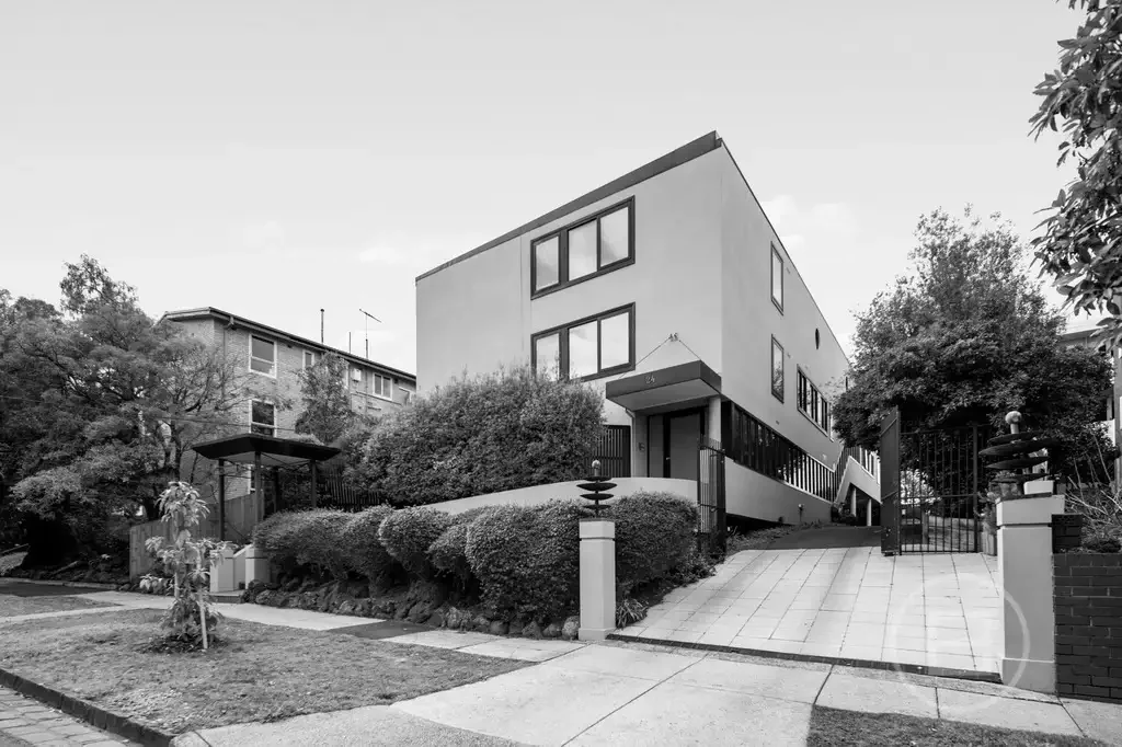 Prahran 1Kwarto Expressions of Interest closing Tuesday 18th August at 1pm (unless sold prior)