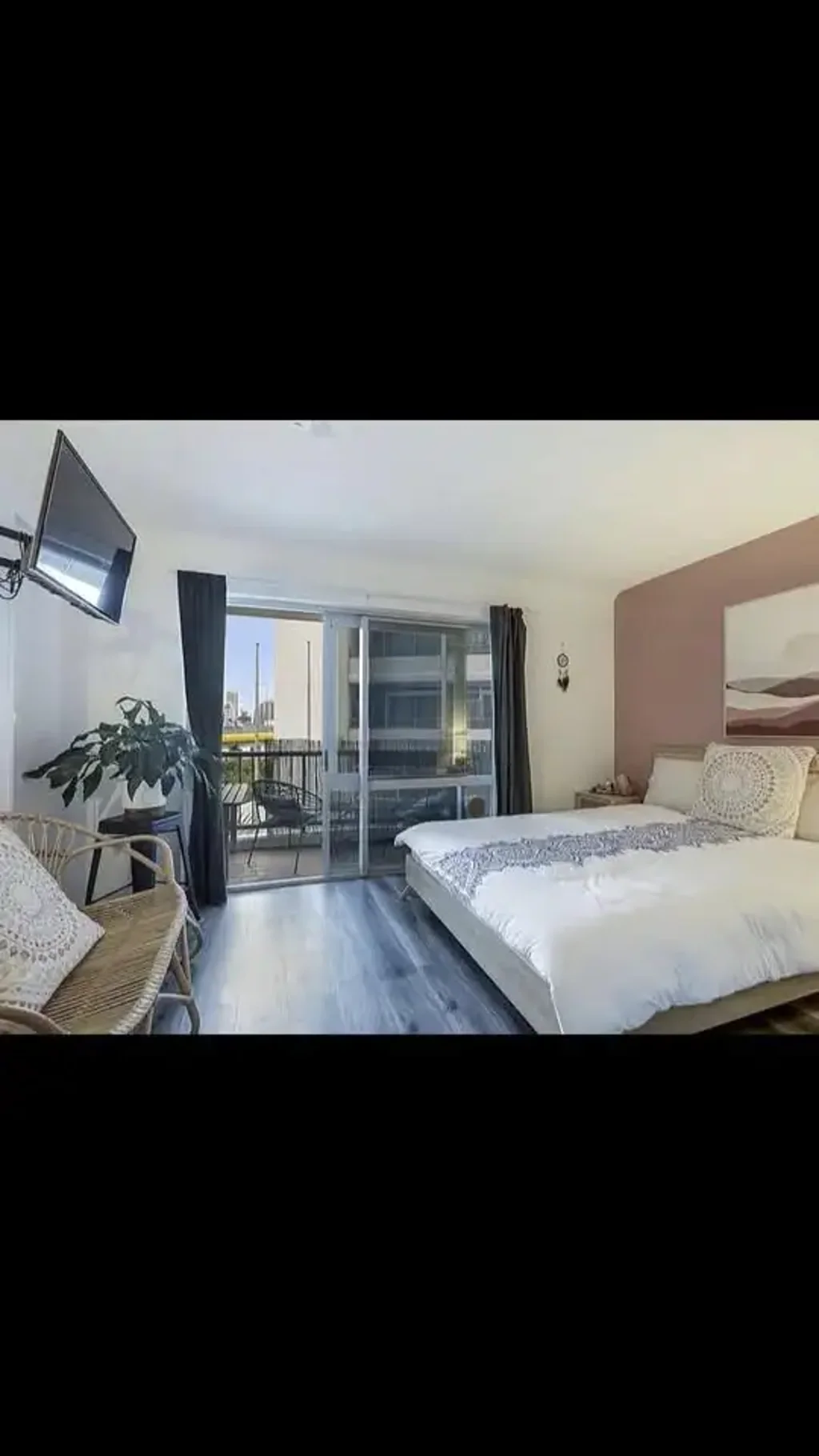 Southport Modern Studio Apartment in Southport