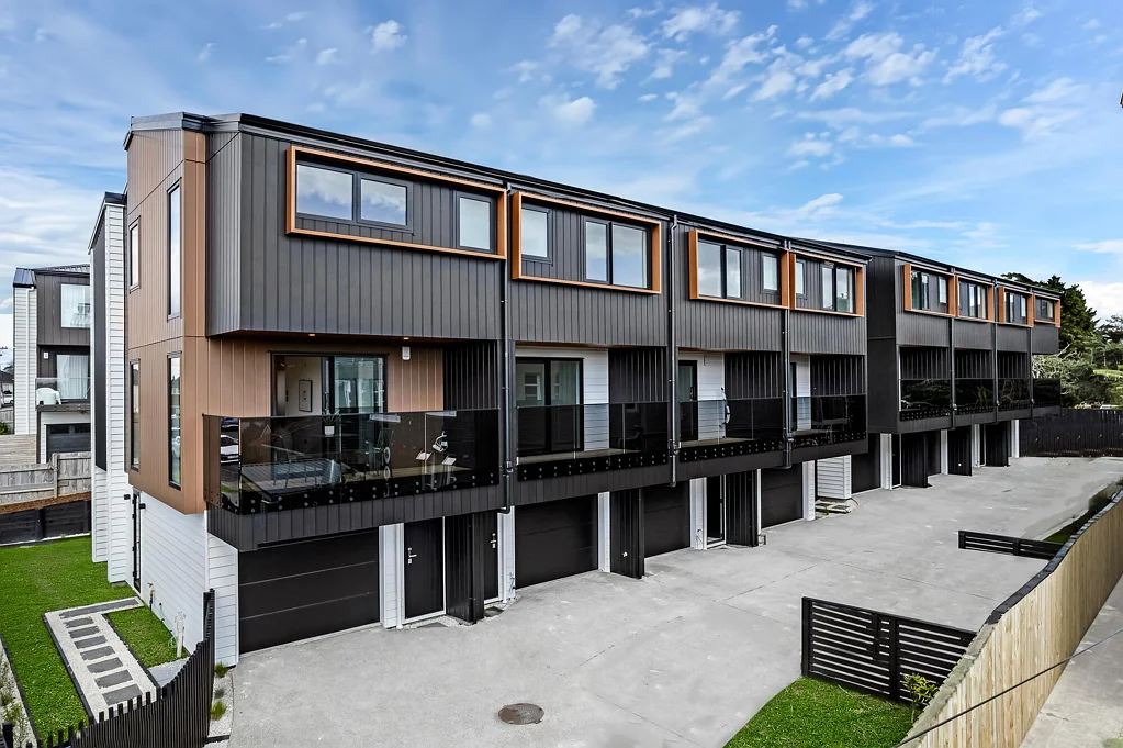 Panmure 4房  Exclusive Freehold Homes with Elevated Outlooks