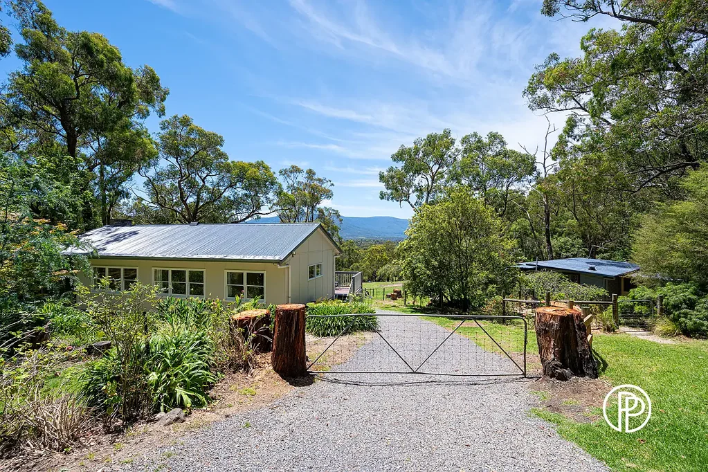 15 Lusatia Park Road, Woori Yallock, VIC 3139