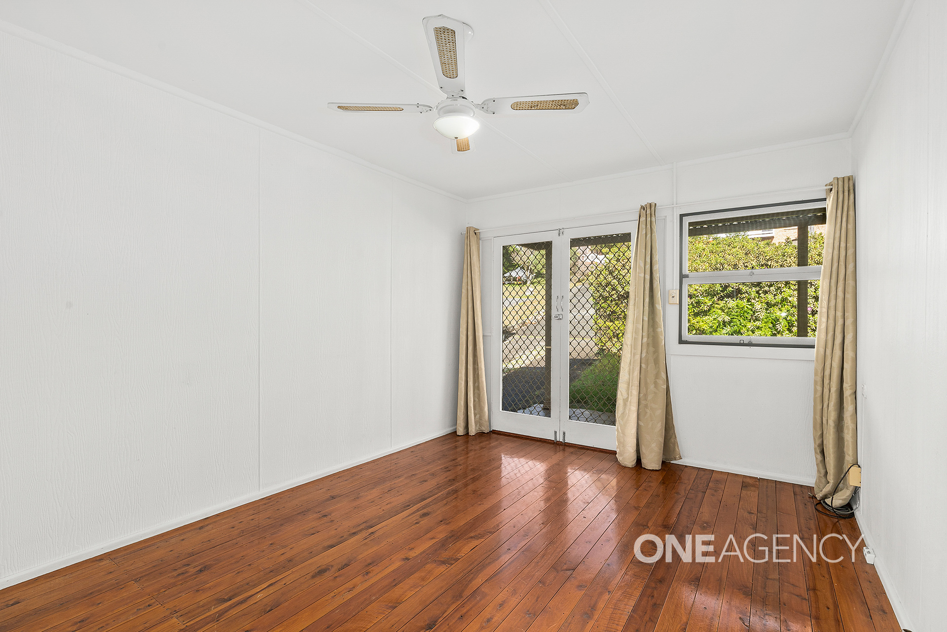 26 WALDEGRAVE CR, VINCENTIA NSW 2540, 0 chambres, 0 salles de bain, House