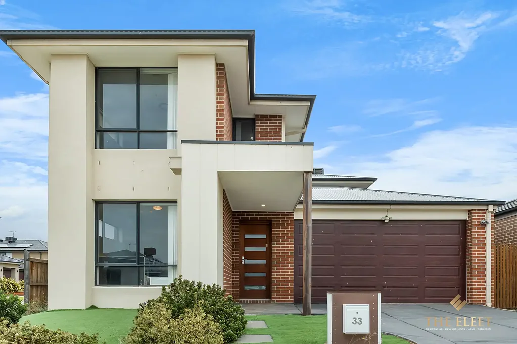 Truganina 5 Bedroom Exceptional East-Facing 5-Bedroom Residence in the Prestigious Element Estate
