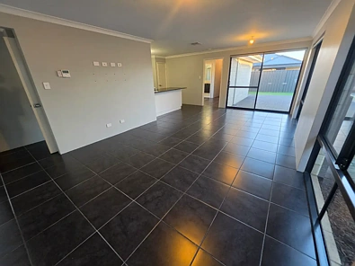 16 Dibbler Drive, Brabham, WA 6055, 3房, 2浴, House