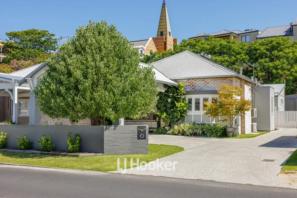 18 Sampson Road, Bunbury, WA 6230