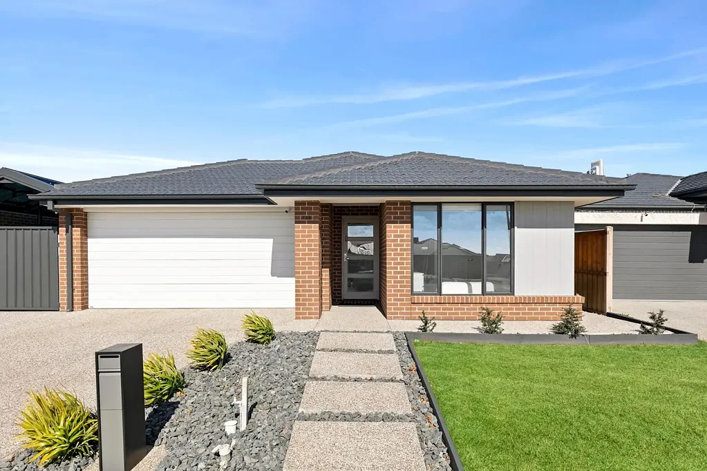 Modern Comfort Meets Lifestyle Living