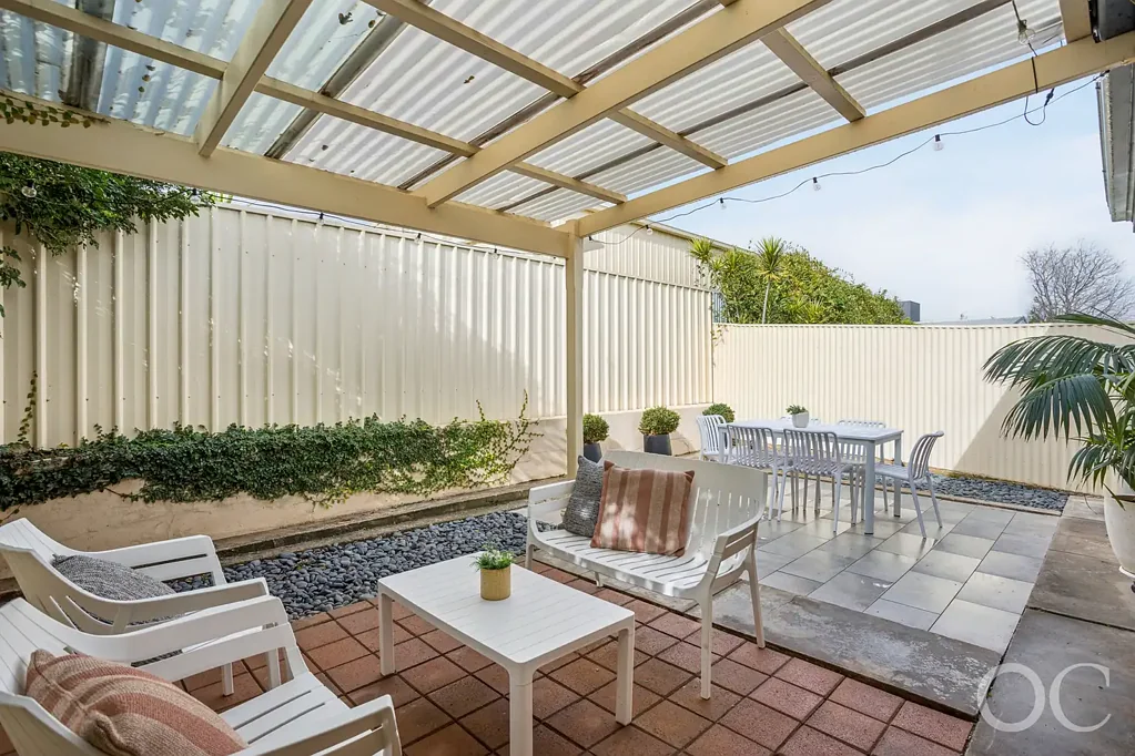 Blair Athol 1Phòng ngủ Open the Door to a Hidden Haven With Amazing Outdoor Living That Sets It Apart
