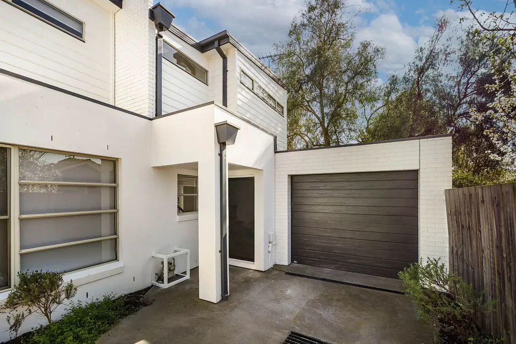 Sunbury 2Zimmer Boutique Living, Walk-to-Everything Location