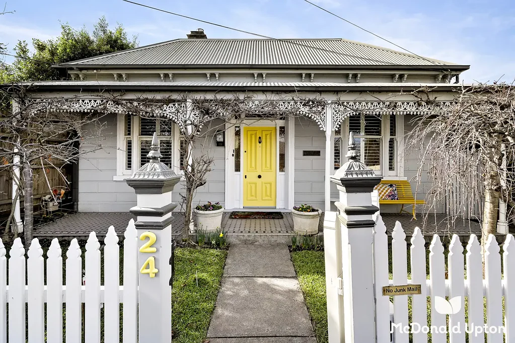 Moonee Ponds 4कमरा Architectural Luxe meets Heritage Charm in prime Moonee Ponds position