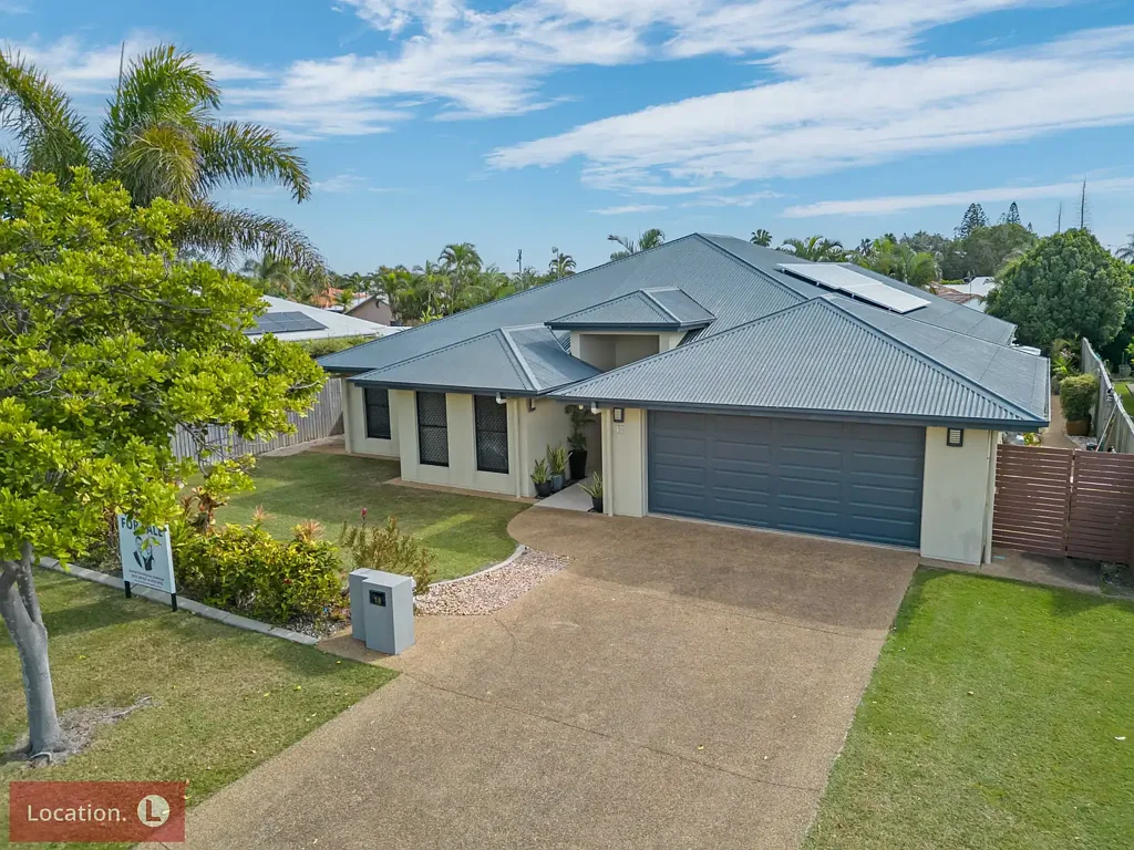 Stunning, Sizeable 224m² Family Home in Prime Coastal Location $850.00 per week