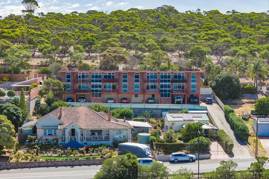 Port Lincoln 2ห้องนอน A Landmark Lincoln Highway Investment Overlooking Boston Bay