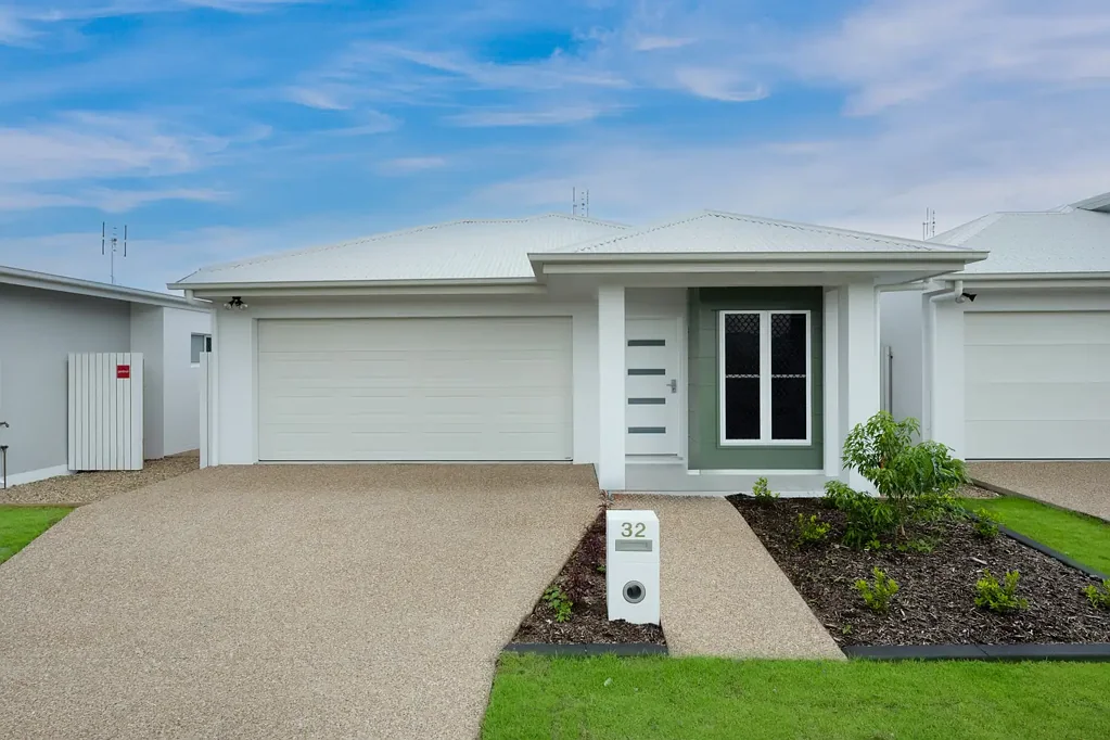 32 Langford Street, Burdell, QLD 4818