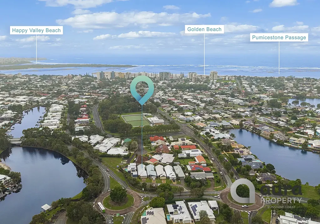 Golden Beach 3房  Light-Filled Living with High Raked Ceilings in a Quiet Golden Beach Pocket
