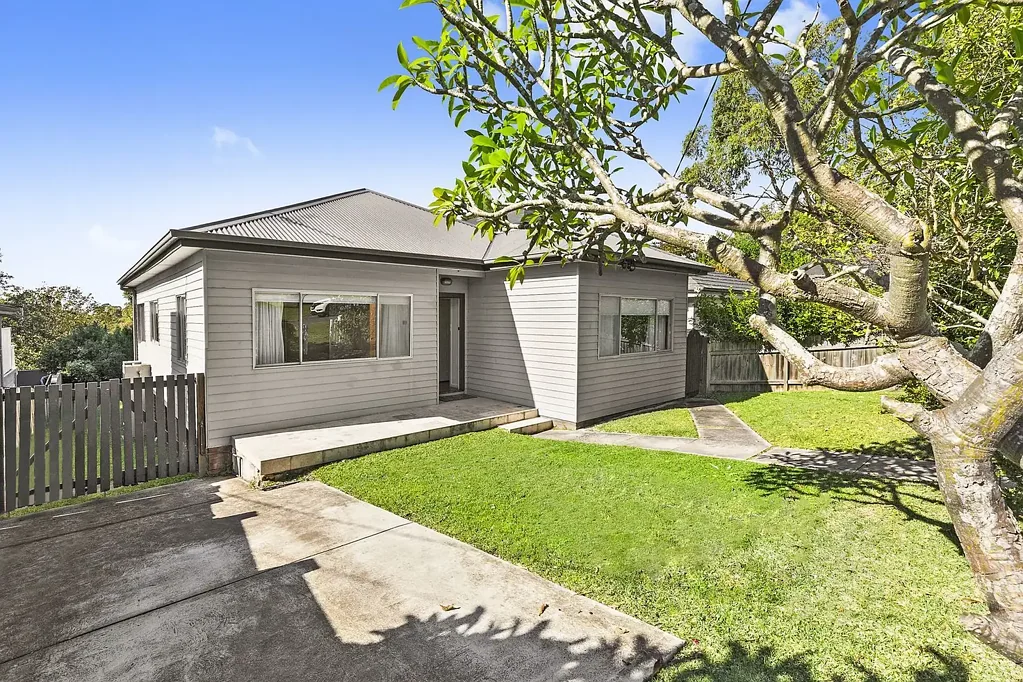 Stylish weatherboard cottage offers an easy lifestyle