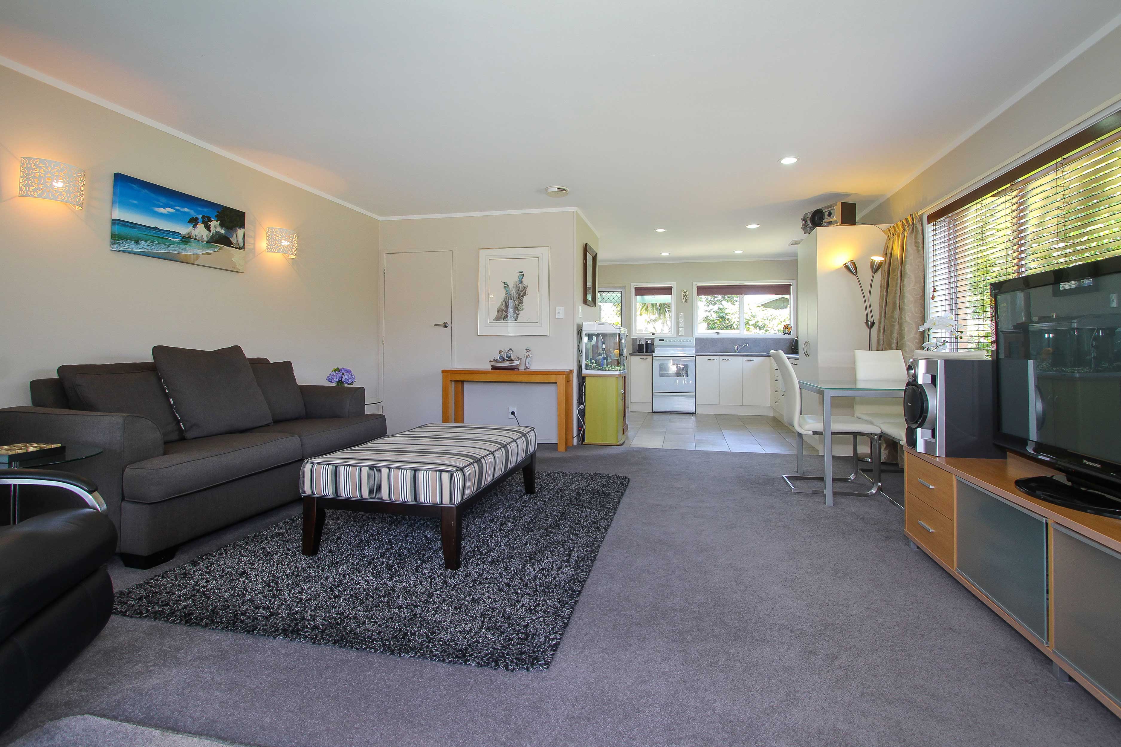 2/32 Miltonia Avenue, Te Atatu South, Auckland - Waitakere, 2 phòng ngủ, 1 phòng tắm