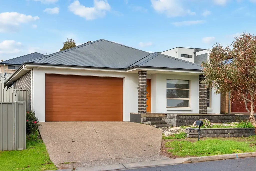 Beautifully presented 3 bedroom home