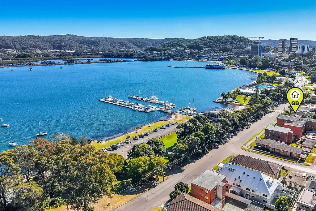 2/29 Masons Parade, Point Frederick, NSW 2250