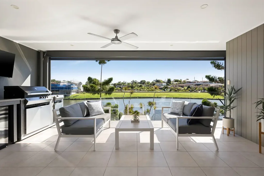 Maroochydore 4غرفة نوم Waterfront Living in the Heart of Sunshine Cove