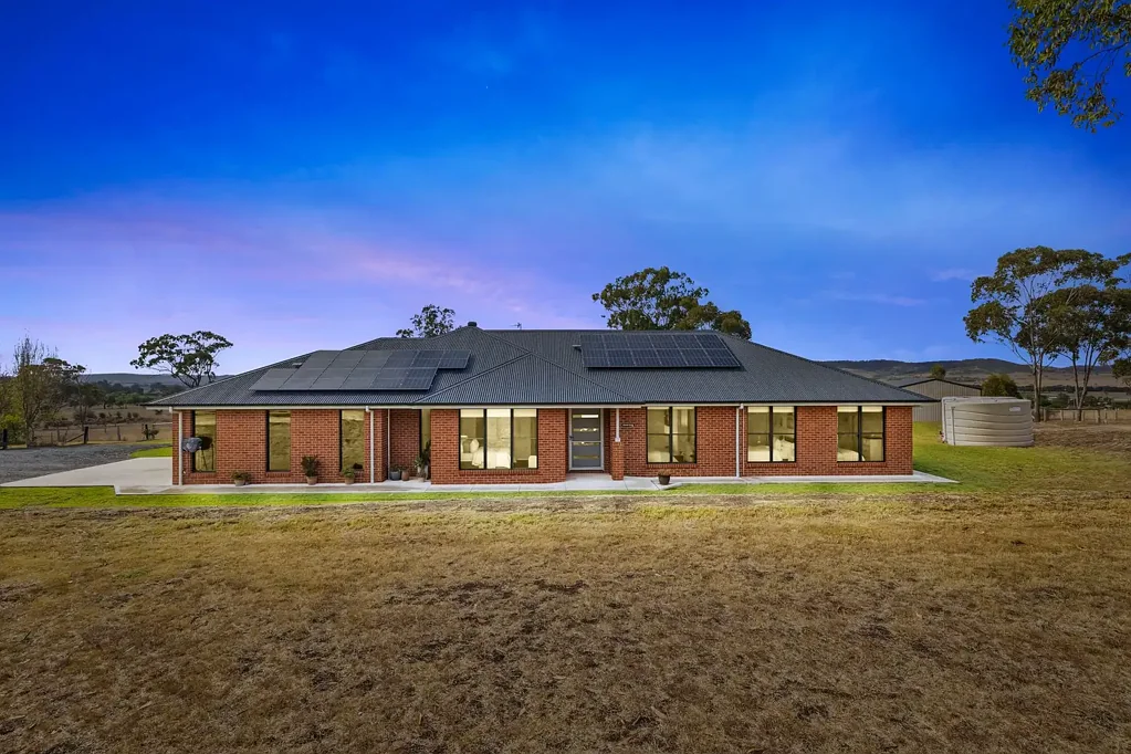 Denman 5ห้องนอน Sophisticated Acreage Living