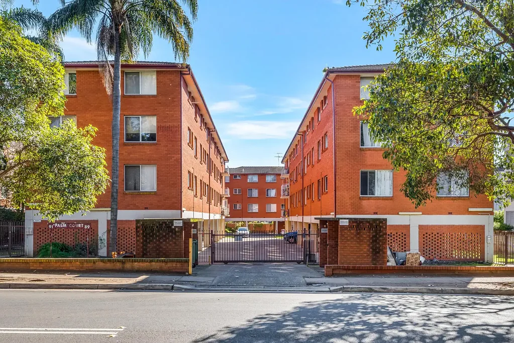 Cabramatta 2ਬੈੱਡਰੂਮ 2nd Floor 2 B/R Unit - Exceptional First Home or Investment Opportunity