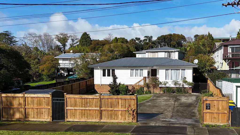 Henderson 3Kwarto First Home or Smart Investment!