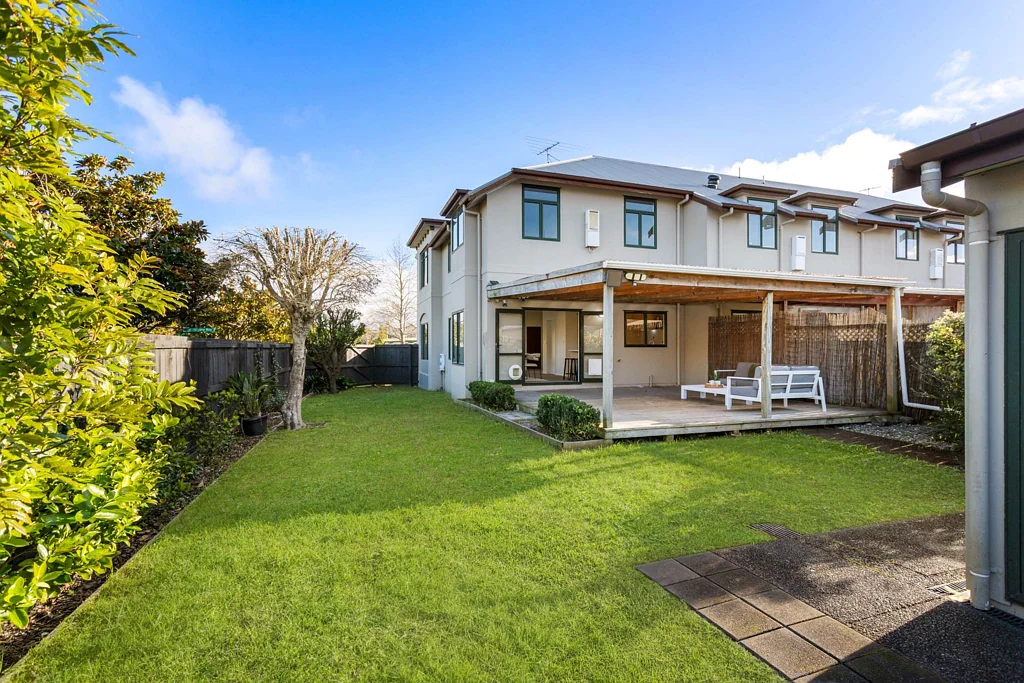 Te Atatu Peninsula 3Phòng ngủ Dream Location, Dream Lifestyle!