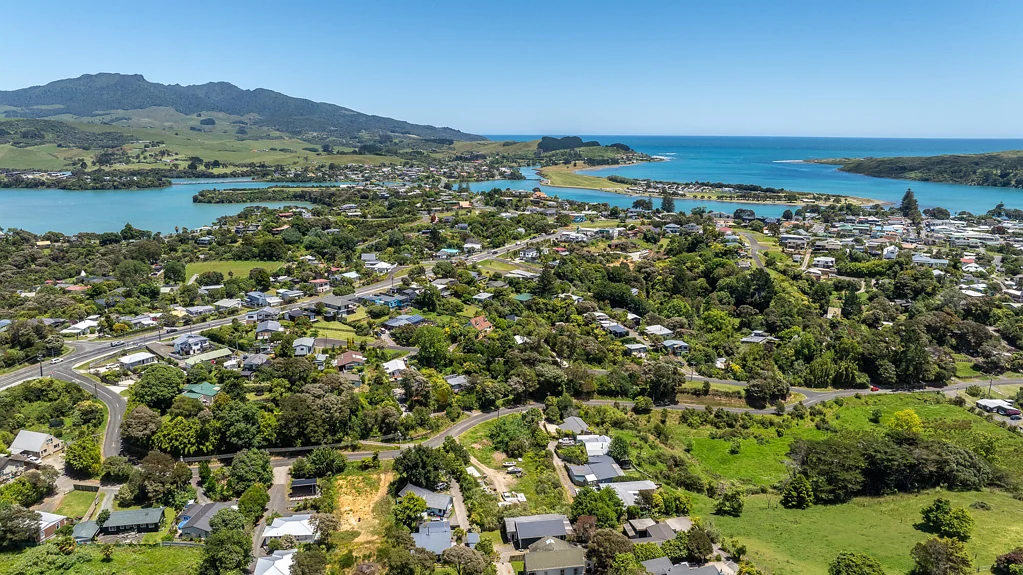 Raglan 2कमरा Dual Purpose Gem, Holiday Escape or Income Stream