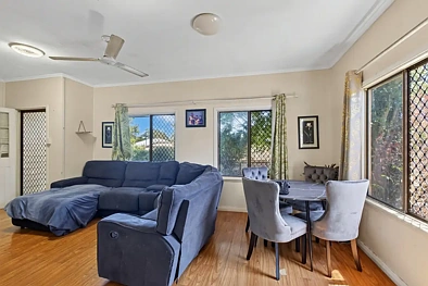 ਰਹਿਣ ਵਾਲਾ ਕਮਰਾ - 2 Jebreen Street, Mareeba, QLD 4880