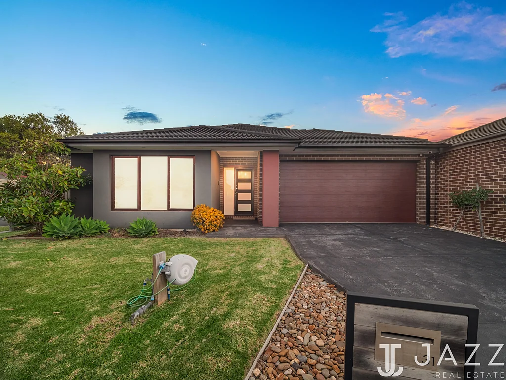 31 Solitude Crescent, Point Cook, VIC 3030