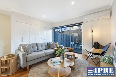 43 Melbourne Avenue, Glenroy, VIC 3046, 3 habitaciones, 2 baños, Townhouse