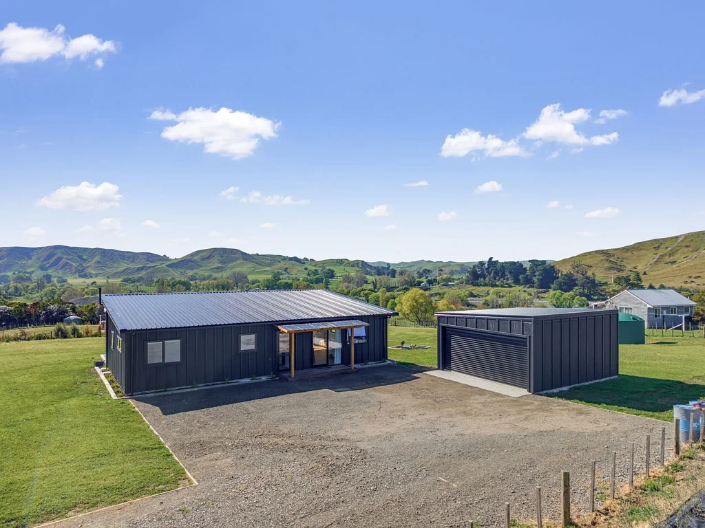 Otane 3房  New Build, Garaging, Moments from Town