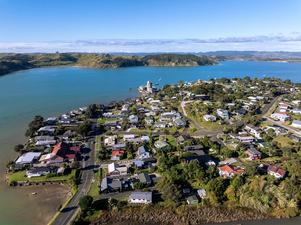 Raglan  Opportunity Knocks