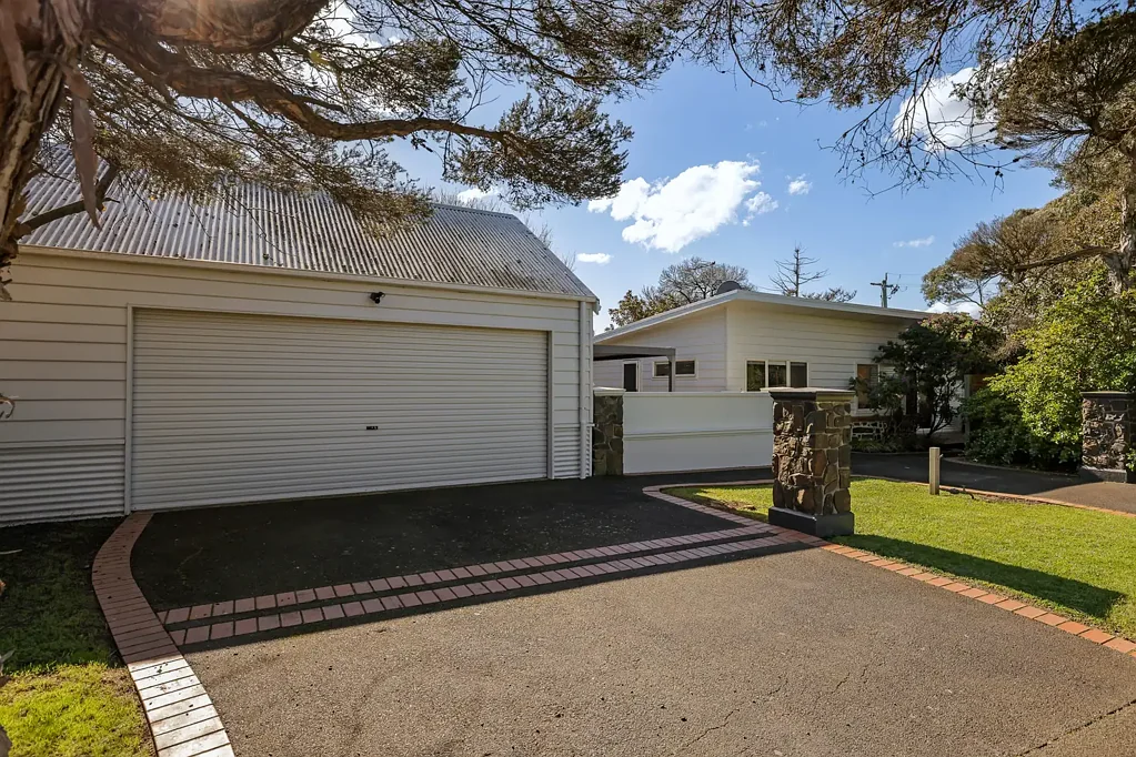 Cowes 4房  Stunning Bluestone Beach Home