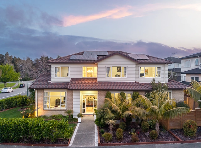 8 Mission Heights Drive, Flat Bush, Manukau City