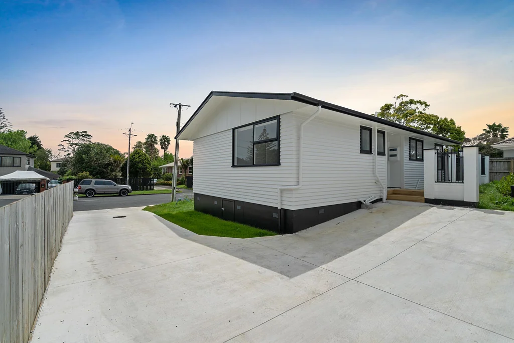 Mangere East 3Zimmer RECENTLY RENOVATED - READY TO MOVE IN AND ENJOY!