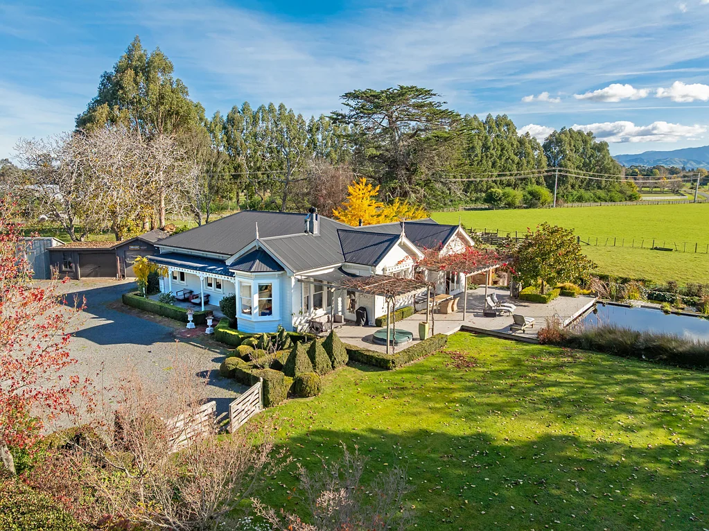 Masterton 4Moenga Two Dwelling Country Retreat