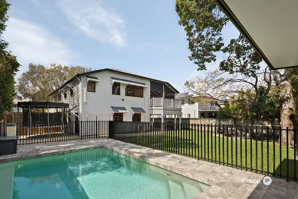 72 Brentnall Street, Norman Park, QLD 4170