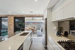 13 Northgate Promenade, Bushmead