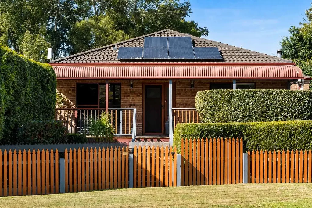 Yarramalong 4房  A Peaceful Country Escape with Modern Comfort - Guide $1,200,000