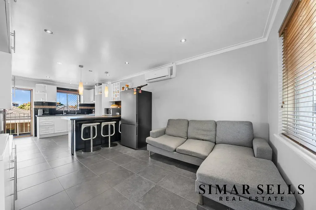12/2 Wheeler Street, Morley, WA 6062