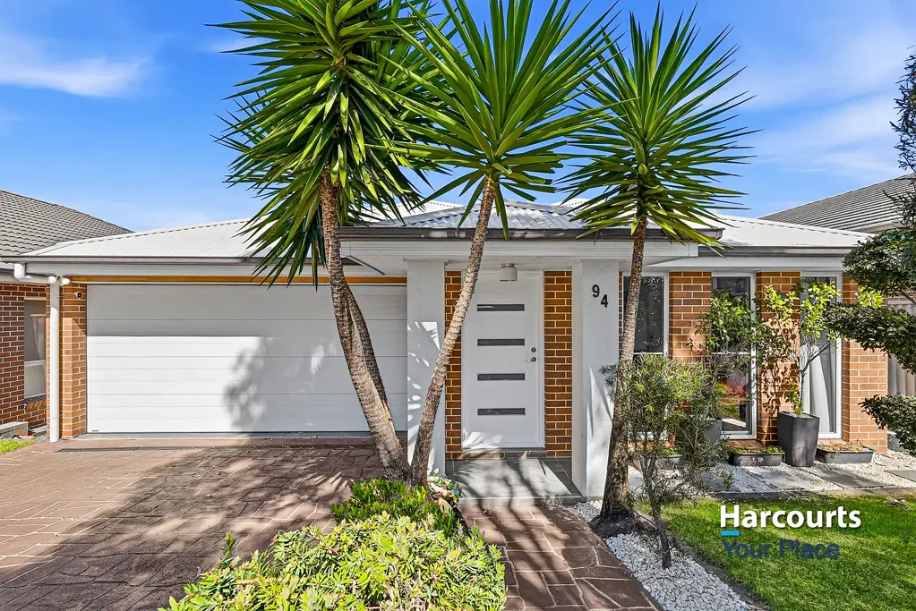 Jordan Springs 4房 宽敞单层家庭生活，带绝佳后院 Spacious Single-Level Family Living with a Fantastic Backyard