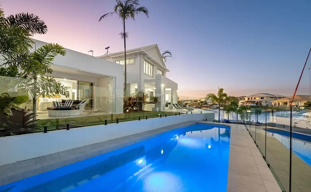 WATERFRONT HOME THE EPITOME OF LUXURY IN CALYPSO BAY- MAIN HOUSE ONLY!