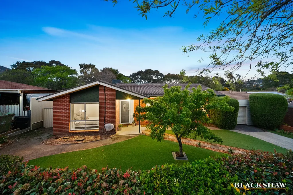 Banks 4部屋 Family comfort and reserve backdrop in sought-after setting