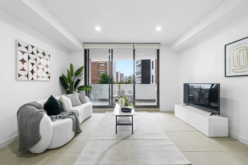 Botany Pemberton公园项目 近新公寓 阳光阳台 现代厨房 不锈钢电器 安全车位 NORTH FACING 45M2 STUDIO IN GREAT LOCATION