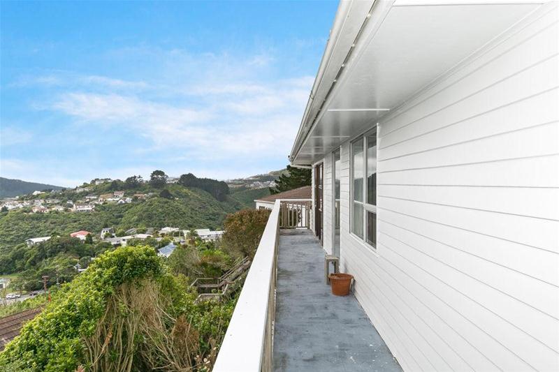 28 Jane Grove, Paparangi, Wellington, 6 rūma, 0 rūma horoi