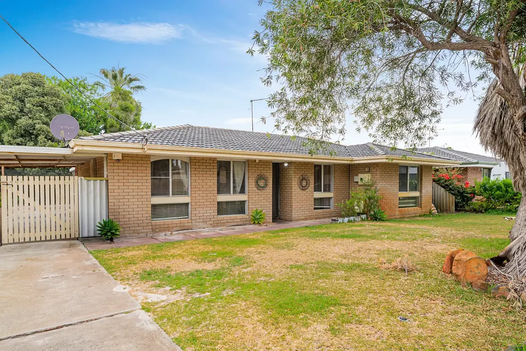 12b Seabrooke Avenue, Rockingham, WA 6168