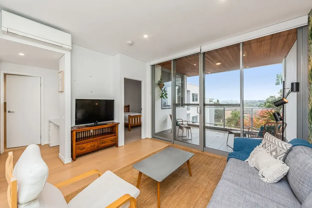 Rivervale 1房  Immaculate Modern Living!