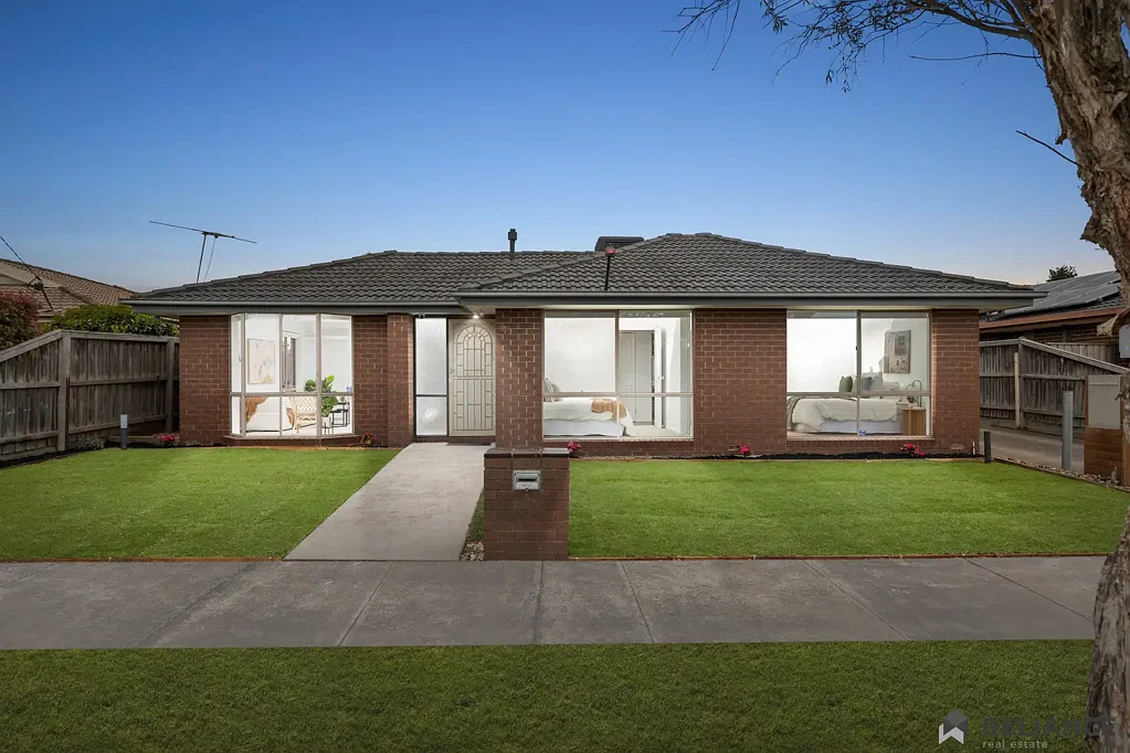 4 Plymouth Court, Craigieburn, VIC 3064