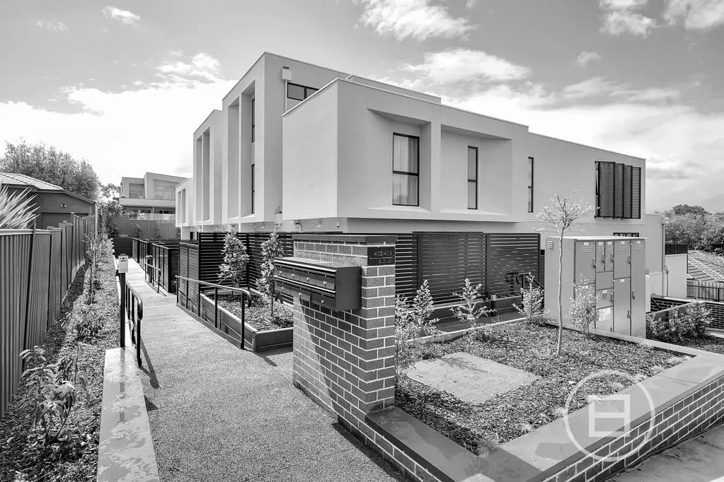 Essendon West 2ਬੈੱਡਰੂਮ Private Negotiation