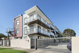 10/219 Watton Street, Werribee